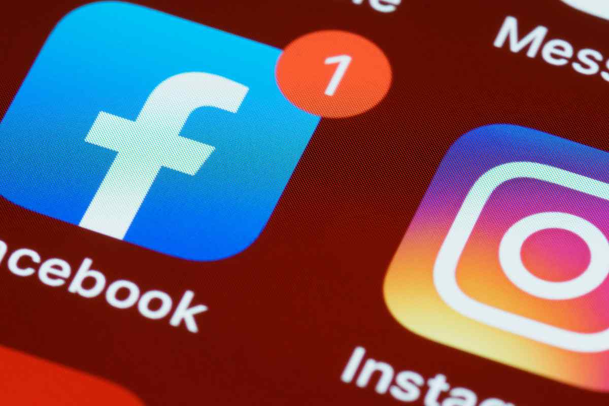 Facebook e Instagram a pagamento
