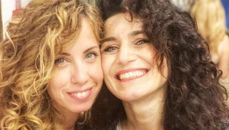 Da Rivali Nel Talent A Amiche Per La Vita Riconoscete Le Due Ex Da Rivali Nel Talent A Amiche Per La Vita Riconoscete Le Due Ex