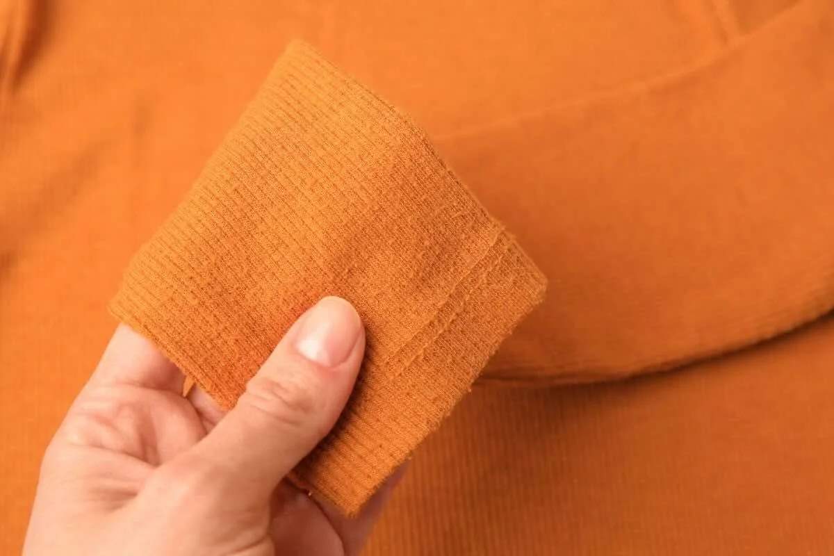 Pelucchi sui maglioni: come eliminarli