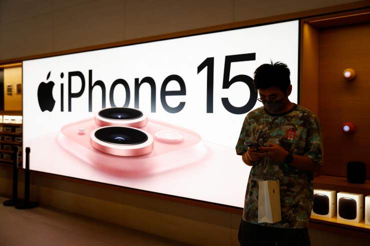 Apples tillkännagivande av den gigantiska iPhonen slutar inte