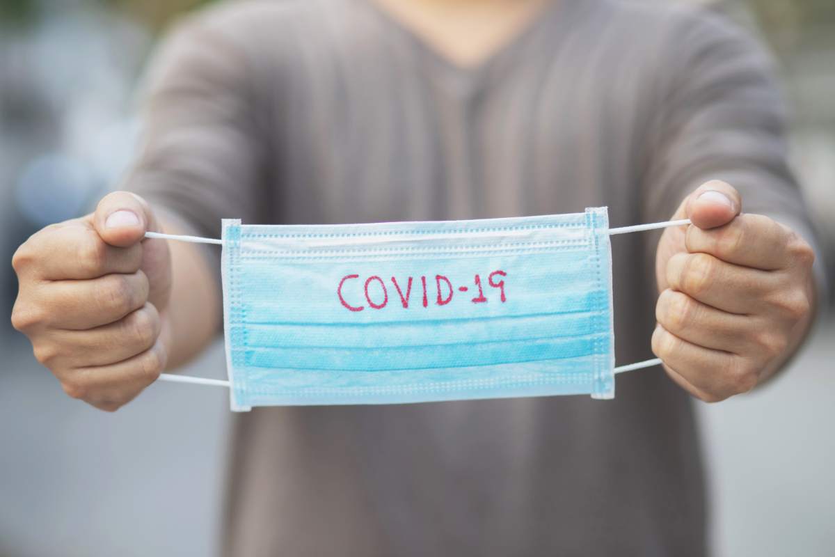 COVID-19, nuova ordinanza mascherine