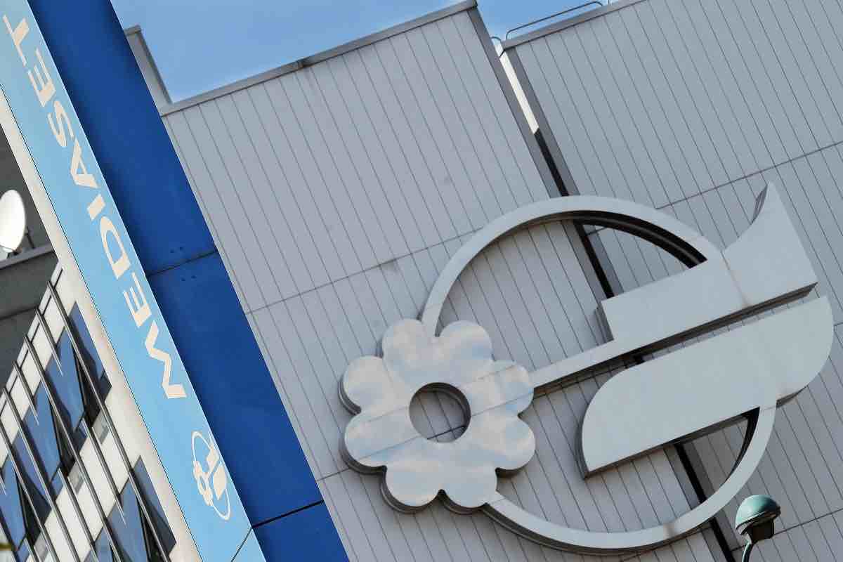 Mediaset trema, il conduttore è pronto a lasciare