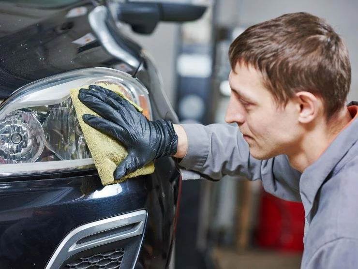 Fari opachi auto, falli tornare a splendere: il trucco per pulirli alla  perfezione è questo - Cityrumors Abruzzo