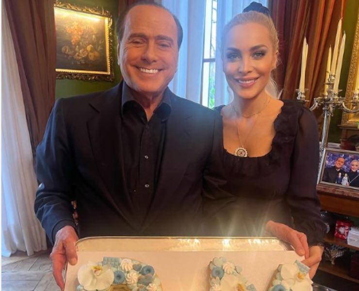 Marta Fascina, lo scatto per celebrare l'anniversario con Berlusconi