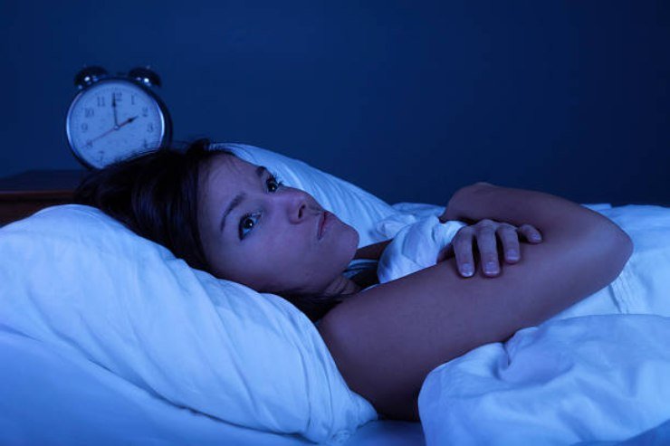 Come combattere l'insonnia con il magnesio o la melatonina