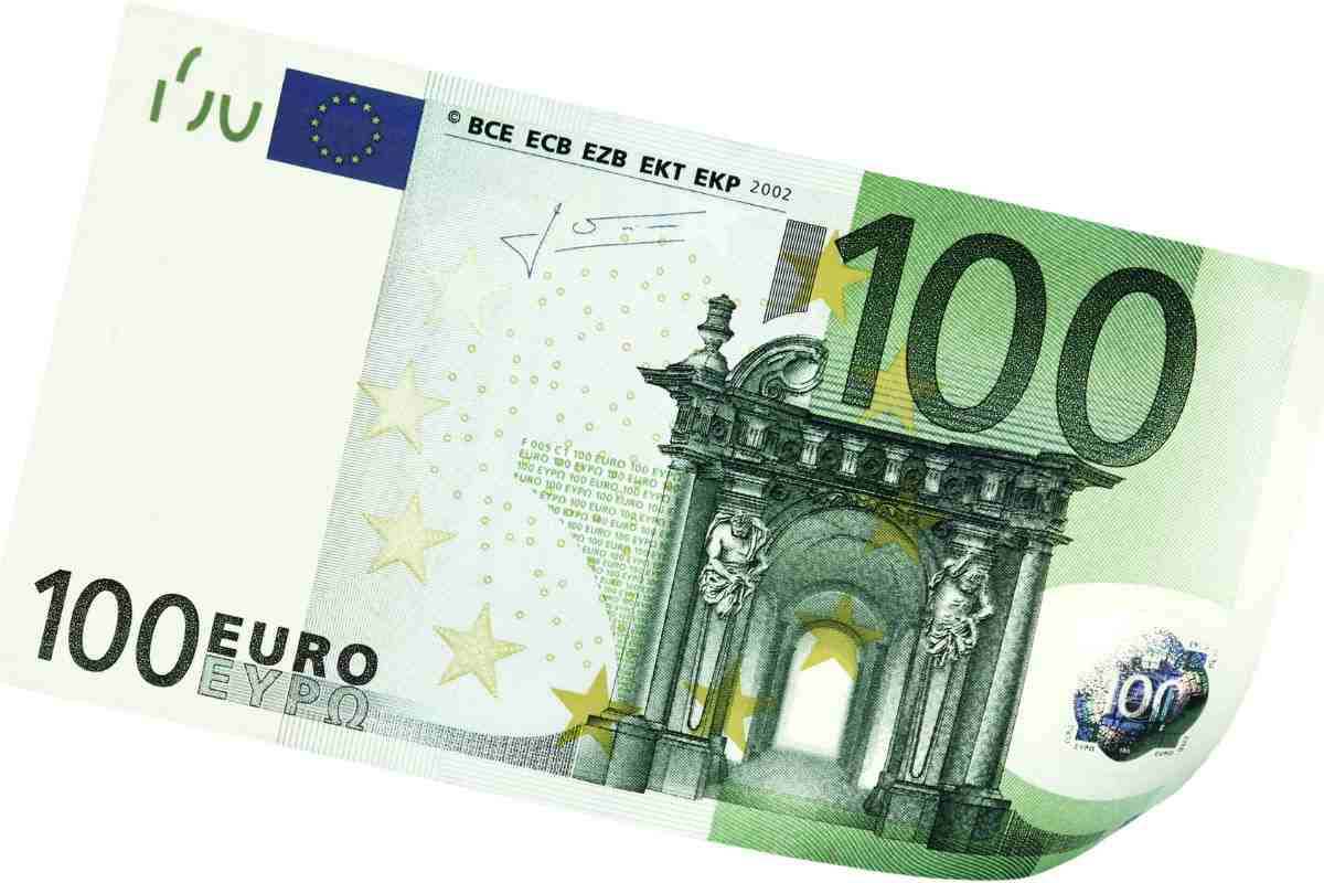 Pensioni, 100 euro