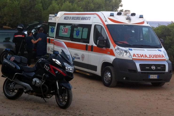 Malore in spiaggia, era il primo bagno dell’anno: morto 63enne