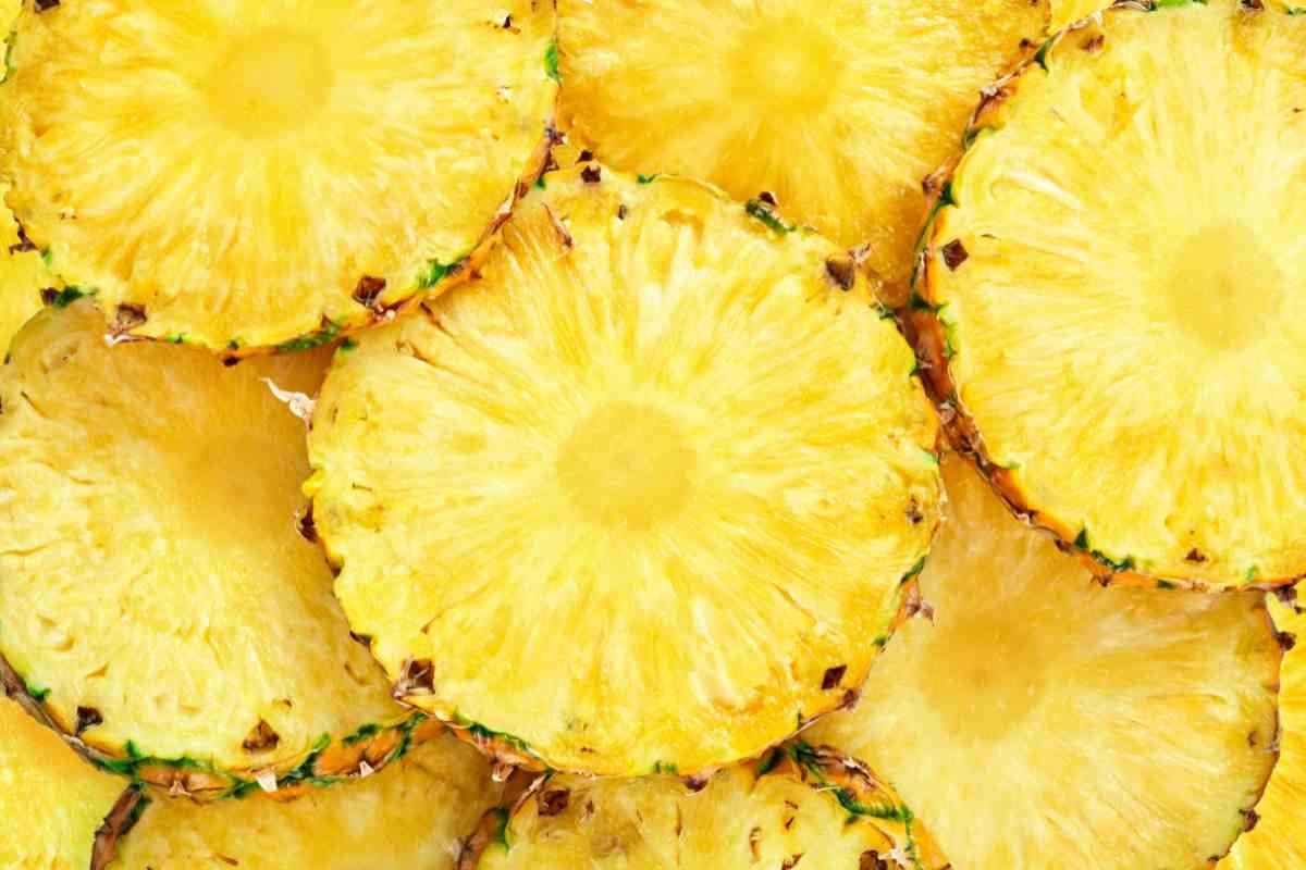 Contro l'insonnia bisogna mangiare l'ananas