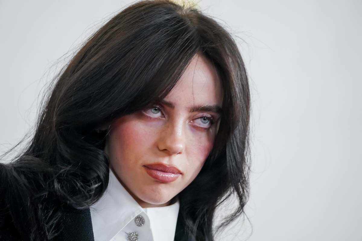 Billie Eilish, la rivelazione che non ti aspetti: “Dovrebbero darmi un dottorato in…”