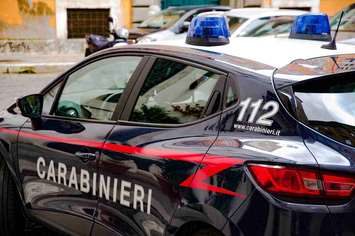 Non pagavano la droga, sequestri e torture a tossicodipendenti: blitz carabinieri