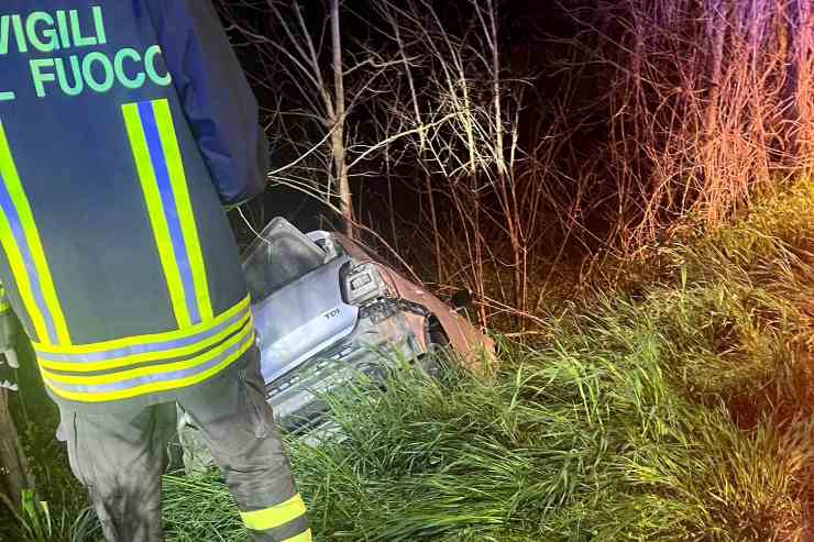 Auto nella scarpata, comunità leccese sconvolta