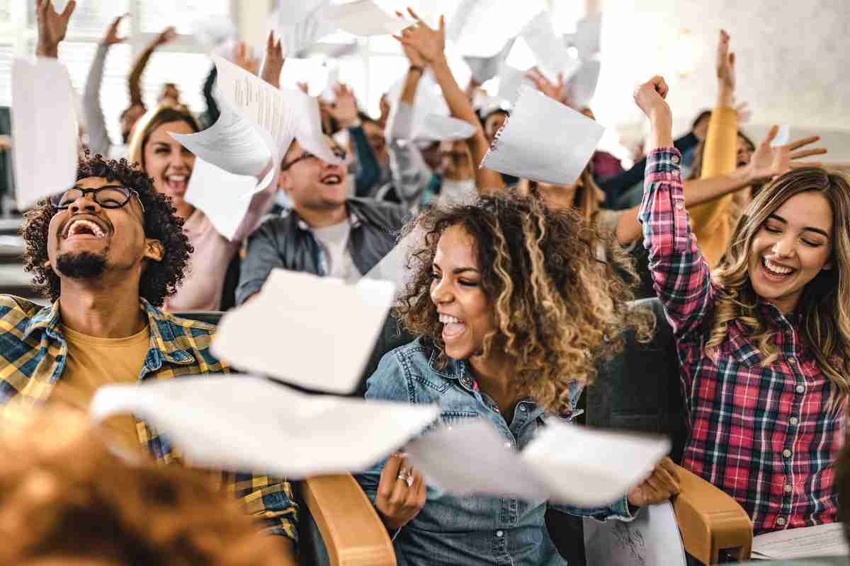 Ponte primo maggio: gli studenti festeggiano, ecco perché