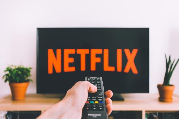 Netflix: nuova strategia film