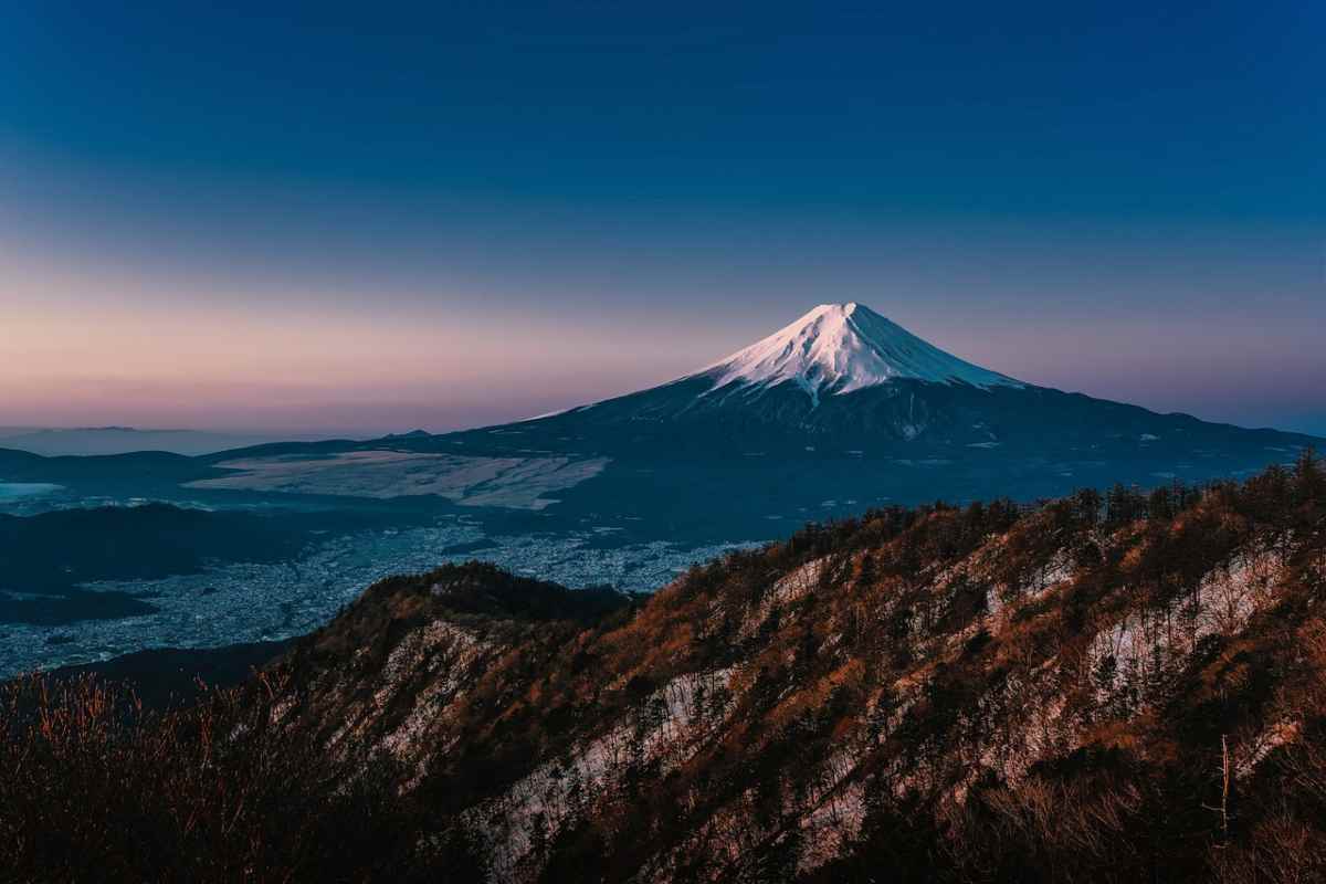 Troppi turisti: in costruzione maxi schermo per evitare la vista sul panorama