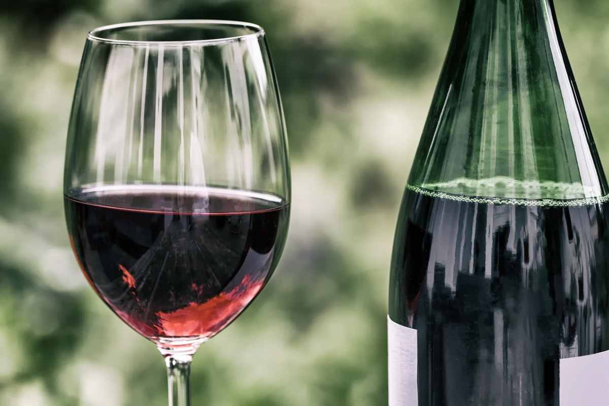 Il piombo, il sistema nervoso e il vino in cucchiaini