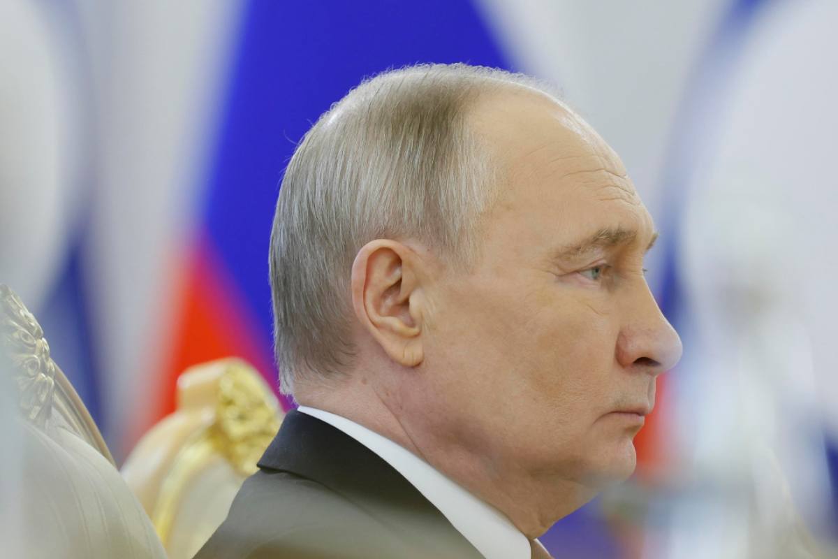 Russia, mossa inaspettata di Putin: cambia il ministro