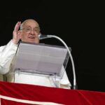 Papa Francesco durante l'Angelus