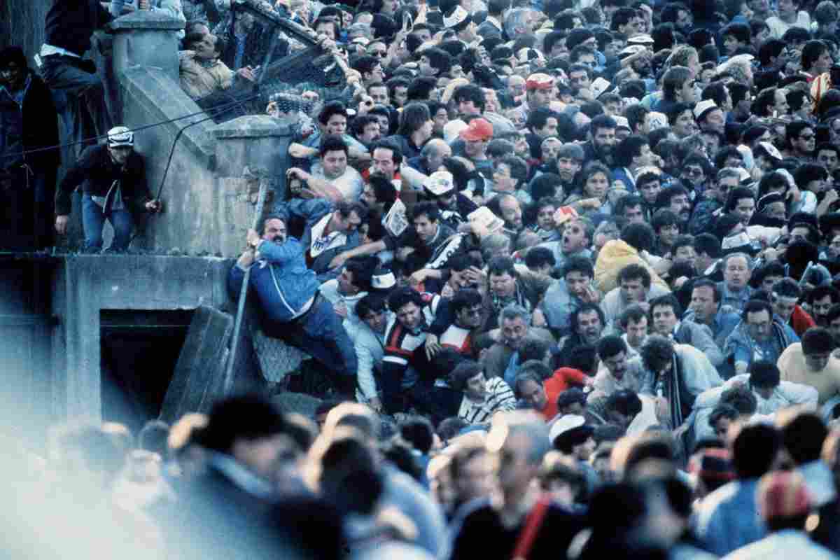Heysel: 40 anni fa la tragedia che cambiò per sempre il calcio Heysel: 40 anni fa la tragedia che cambiò per sempre il calcio