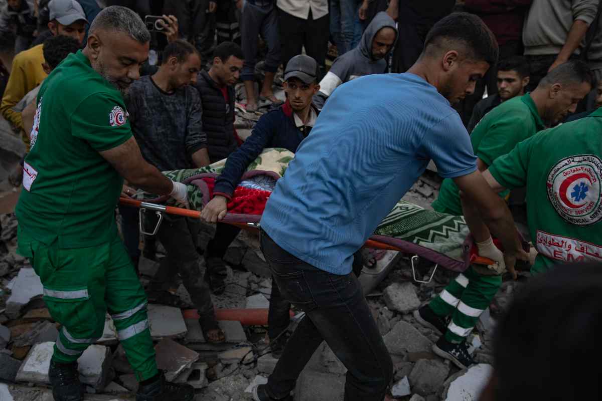 Medio Oriente, generale Bertolini: “Credo che militari israeliani eseguano ordini con riluttanza ma…” Medio Oriente, generale Bertolini: “Credo che militari israeliani eseguano ordini con riluttanza ma…”