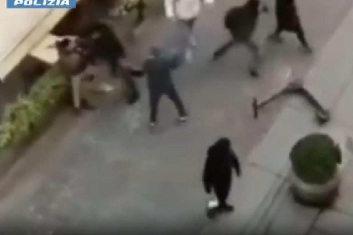Violenza giovanile, Cecchi Paone: “Troppa cronaca nera e poche alternative in tv, basta con la scusa del Covid” Violenza giovanile, Cecchi Paone: “Troppa cronaca nera e poche alternative in tv, basta con la scusa del Covid”