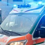 Una ambulanza in strada