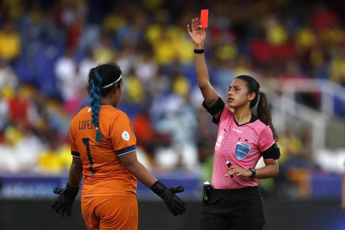 Arbitro donna