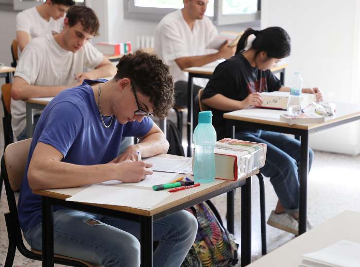 Gli studenti impegnati con la Maturità