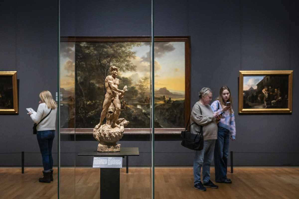Nuova attrazione al museo: spunta un preservativo di 200 anni fa… – FOTO Nuova attrazione al museo: spunta un preservativo di 200 anni fa… – FOTO