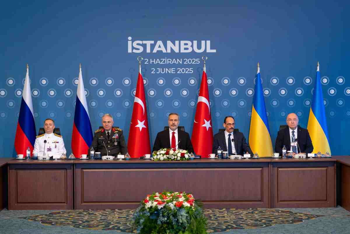 Ucraina e Russia ancora faccia a faccia in Turchia: ecco come è andata Ucraina e Russia ancora faccia a faccia in Turchia: ecco come è andata