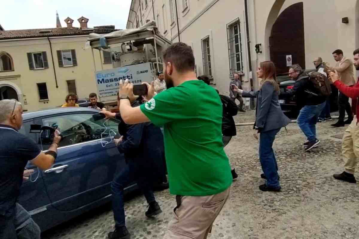 Delitto Garlasco, inviato Iene: “La Procura ha chiaro quale sia il movente…” Delitto Garlasco, inviato Iene: “La Procura ha chiaro quale sia il movente…”