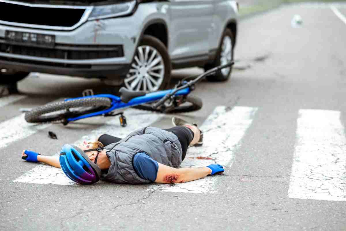 Ciclista caduto
