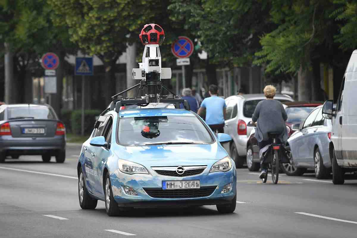 Viene ripreso nudo da Google Street View: il tribunale gli dà ragione