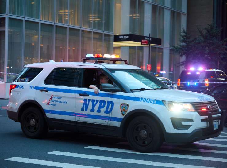 Auto della polizia di New York