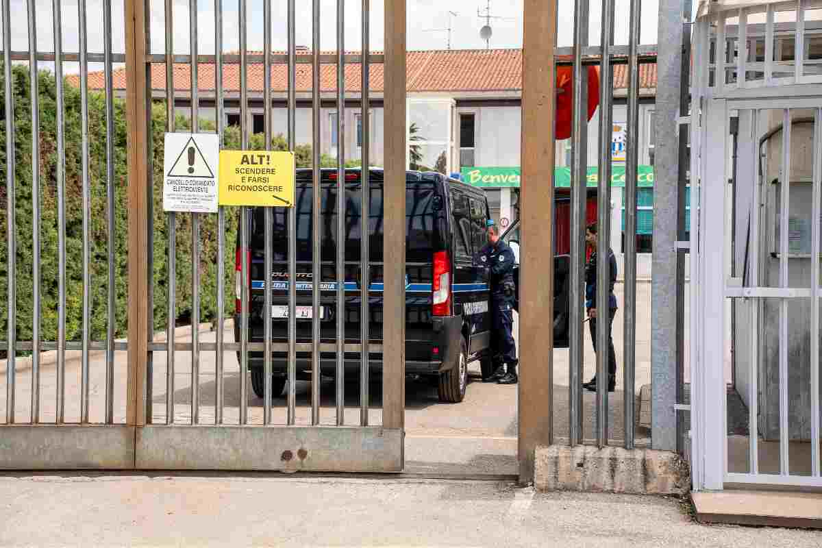 Sovraffollamento carceri, l’opposizione insorge: “Le parole di Papa Francesco sull’indulto cadute nel vuoto…” Sovraffollamento carceri, l’opposizione insorge: “Le parole di Papa Francesco sull’indulto cadute nel vuoto…”