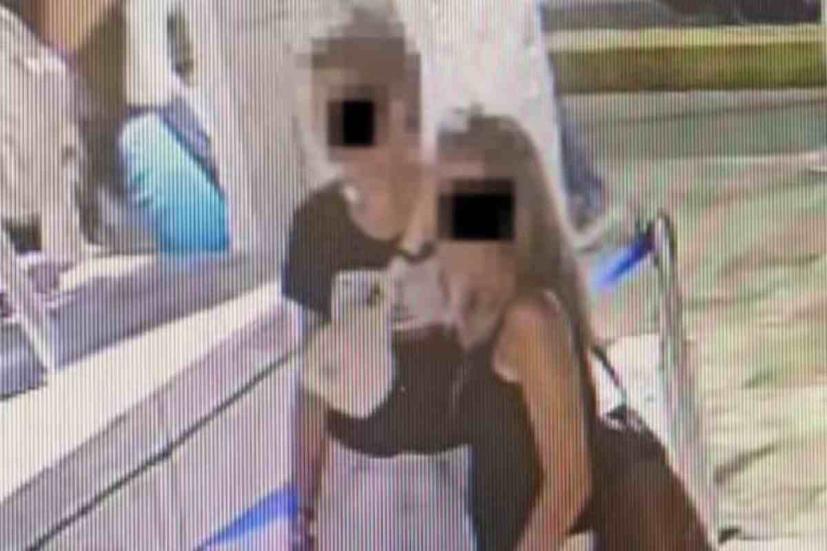 Turiste francesi se ne vanno dalla pizzeria senza pagare: la reazione è virale Turiste francesi se ne vanno dalla pizzeria senza pagare: la reazione è virale