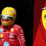 Hamilton esce dal box Ferrari
