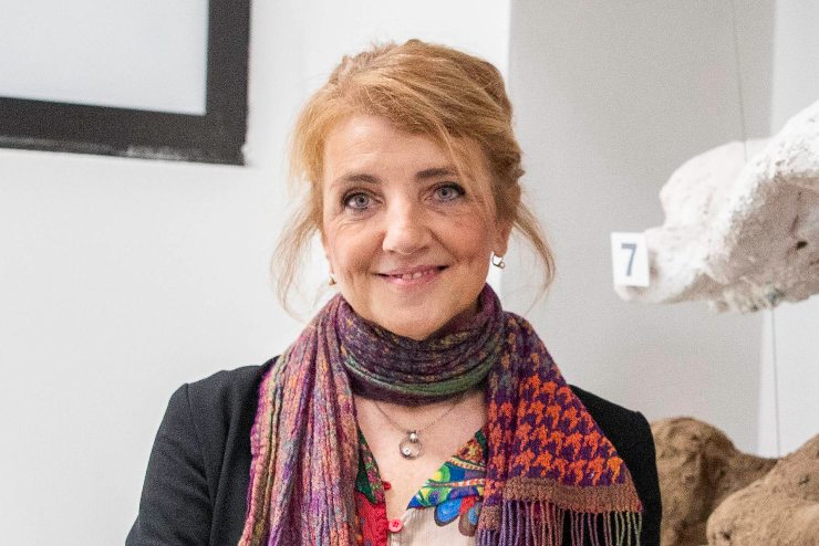 La professoressa Cristina Cattaneo durante un'intervista