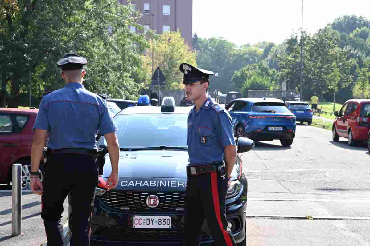 Sparatoria in città, c’è un morto: indagano i carabinieri Sparatoria in città, c’è un morto: indagano i carabinieri
