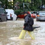 Una strada allagata a causa del maltempo
