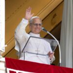 Papa Leone dalla finestra di San Pietro