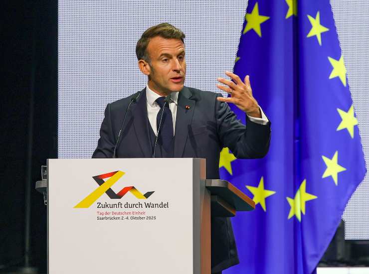 Macron durante un incontro