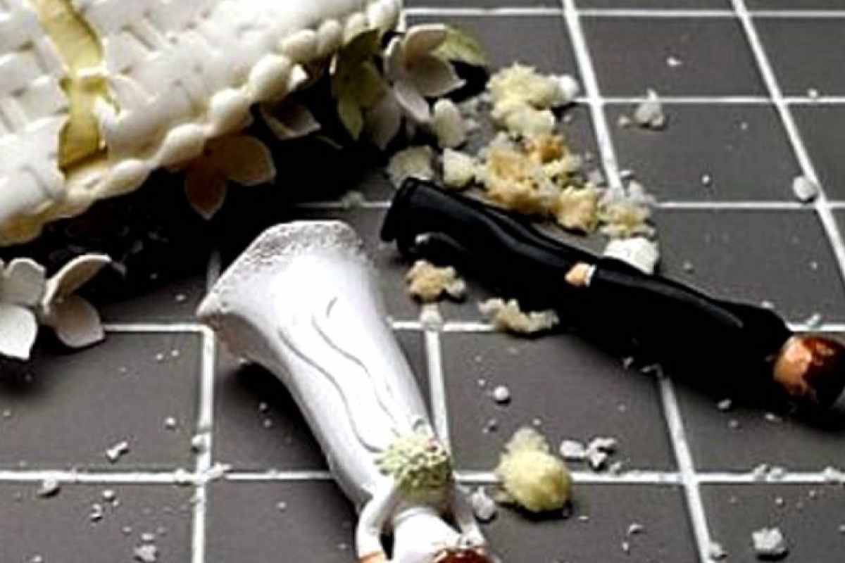 Rissa al matrimonio: quando la moglie scopre il neo sposo, perde la testa! Rissa al matrimonio: quando la moglie scopre il neo sposo, perde la testa!