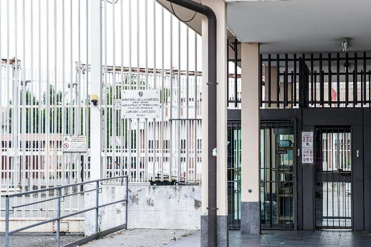L'ingresso di un carcere italiano del Piemonte