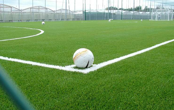 Campo sintetico di calcio