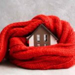 Casa avvolta nella sciarpa