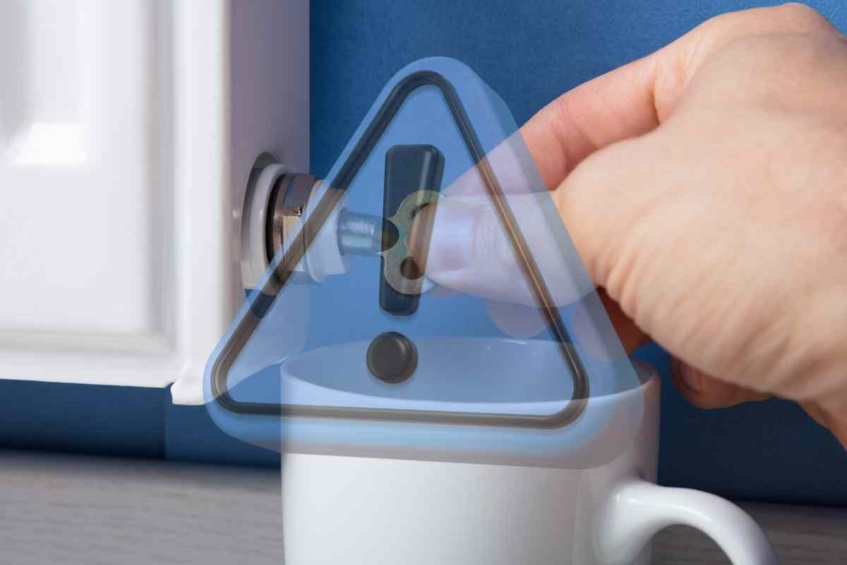 Spurgare i termosifoni prima di accenderli è fondamentale: ecco come farlo correttamente