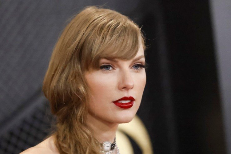 Taylor Swift in primo piano