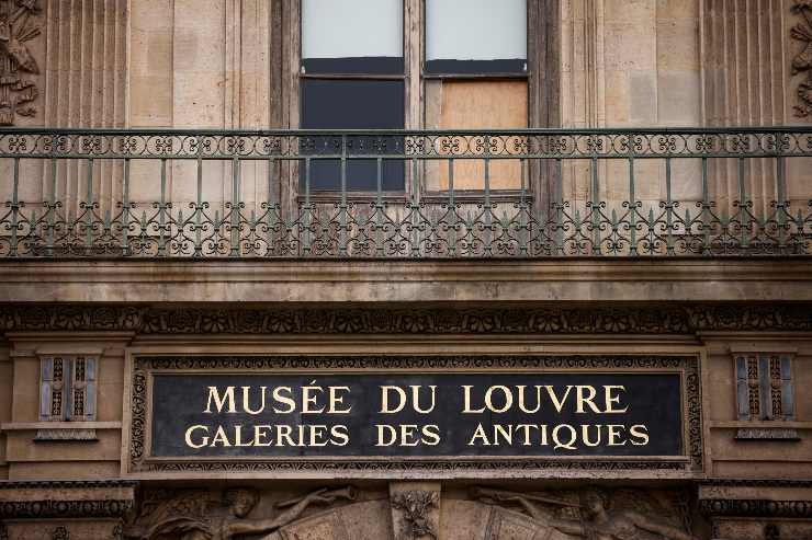 L'ingresso principale del Museo del Louvre
