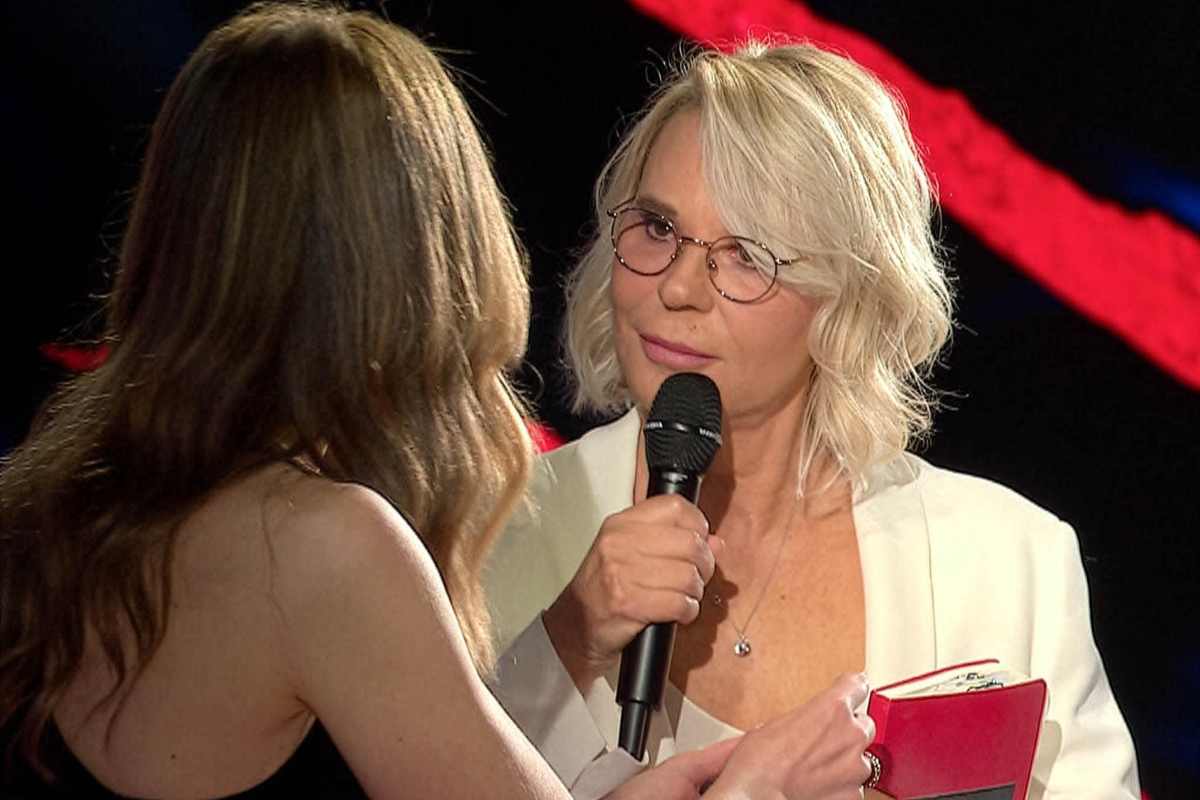 maria de filippi parla con francesca fagnani