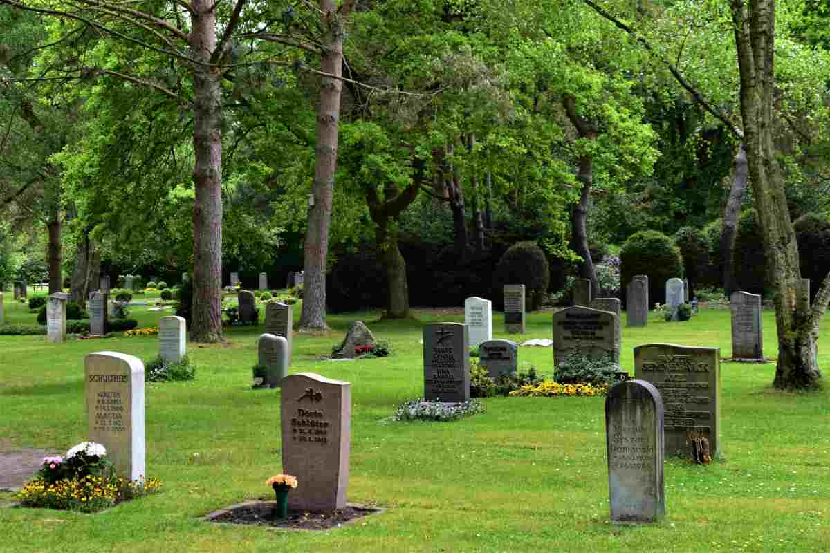 Il cimitero degli orrori: scoperti esperimenti shock sui cadaveri